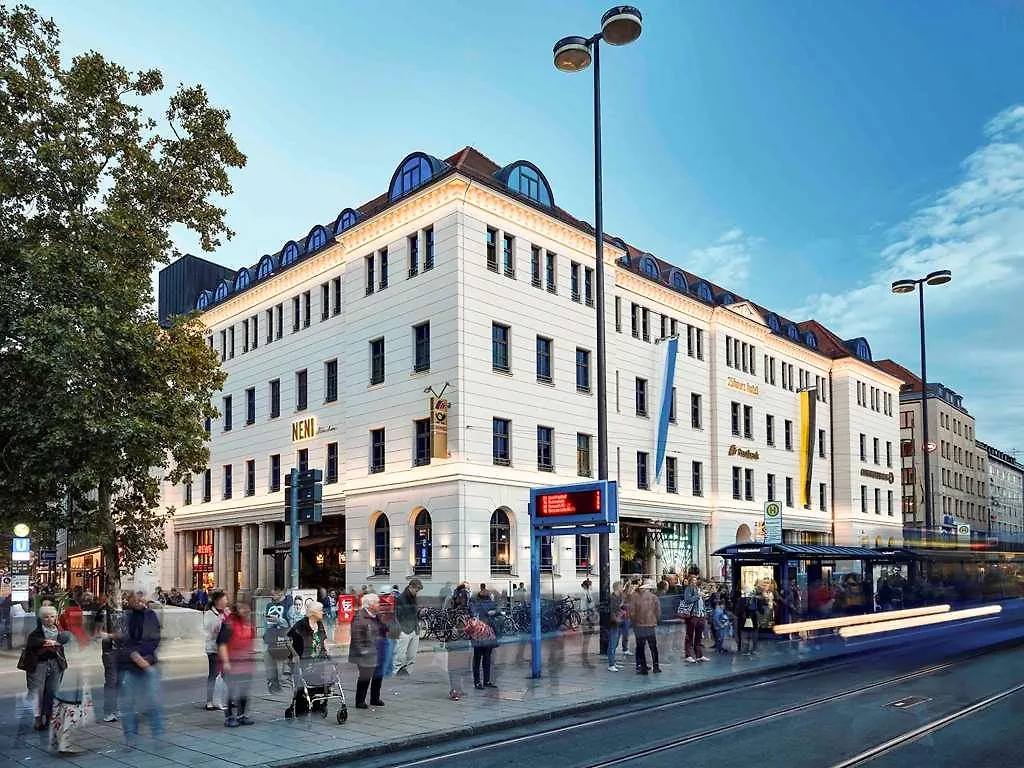 25Hours Hotel The Royal Bavarian Monachium