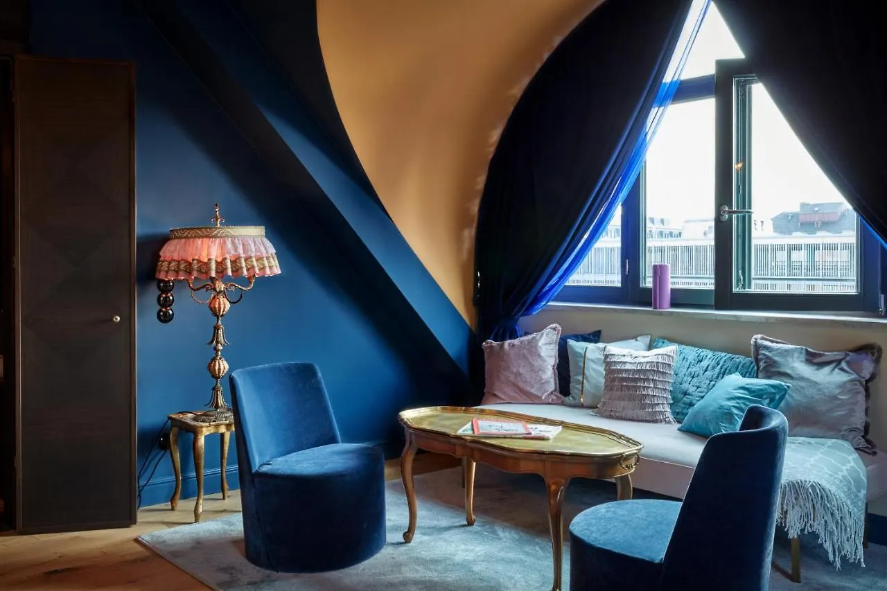 25Hours Hotel The Royal Bavarian Monachium